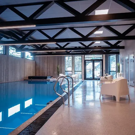 Lovely With Swimming Pool, Close To Arossanden Leilighet *